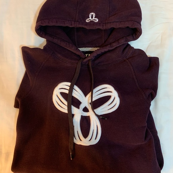 TNA Sweater from Aritzia! - Picture 1 of 5